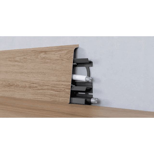 Listwa Kasztan Girona 25, Arbiton