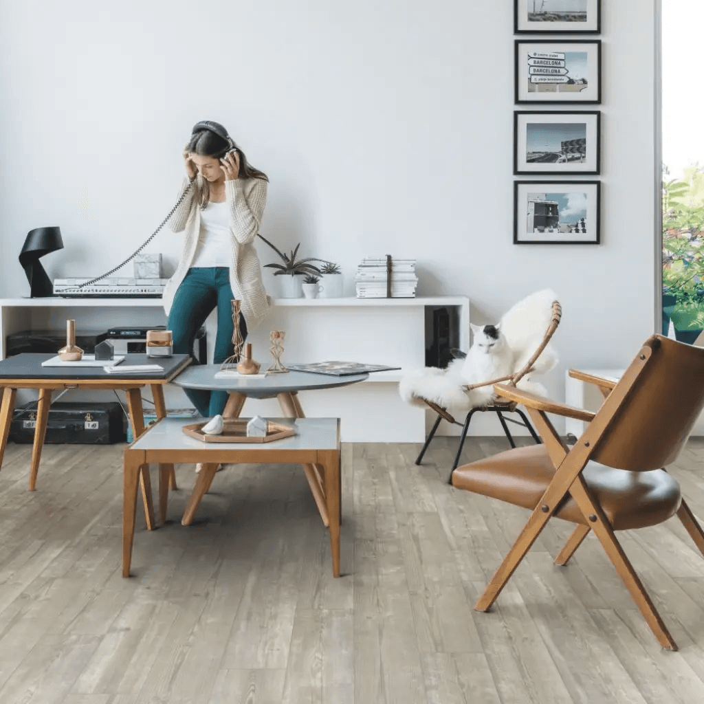 Panele winylowe SPC LVT z podkładem Sosna Poranna Mgła Klasa 33 6 mm, AVMPU40074, Quick-Step Unilin