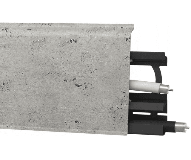 Listwa Oxford 133, Arbiton